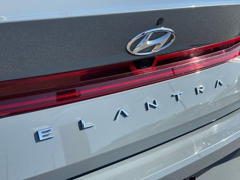 Used 2023 Hyundai Elantra Limited w/ Cargo Package image 14