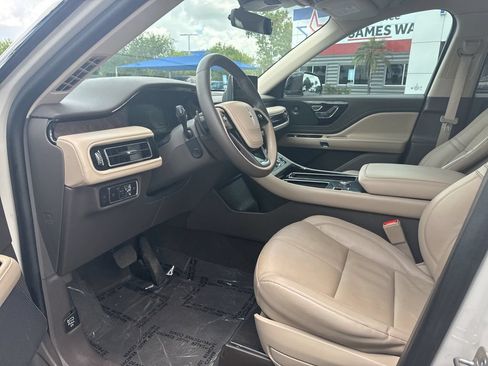 Certified 2023 Lincoln Aviator Reserve w/ Equipment Group 201A RWD image 14