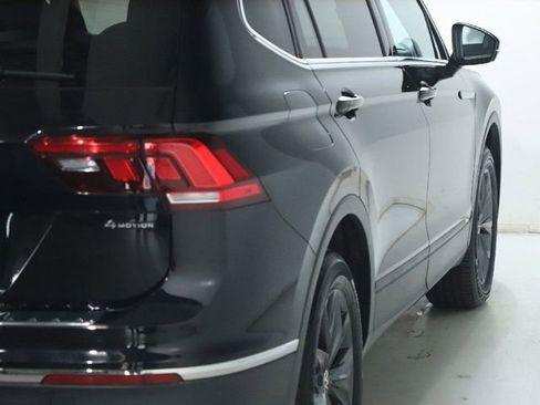 Used 2023 Volkswagen Tiguan SE w/ Panoramic Sunroof Package AWD/4WD image 47