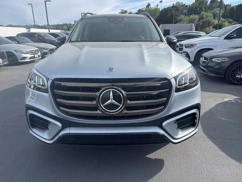 Used 2026 Mercedes-Benz GLS 450 4MATIC image 2