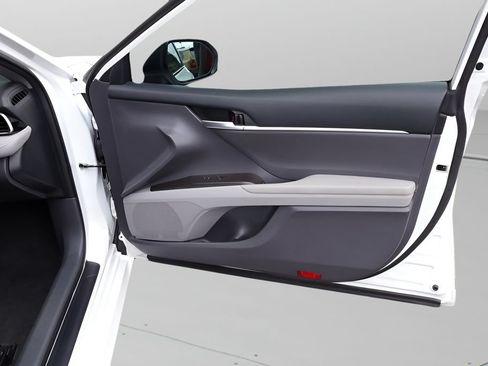 Certified 2024 Toyota Camry LE FWD image 17