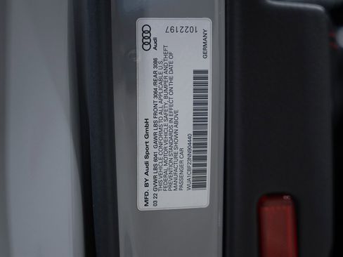 Used 2022 Audi RS 6 4.0T quattro Avant w/ Carbon Optic Package image 37