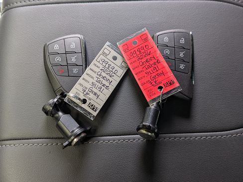 Used 2026 Chevrolet Tahoe Z71 w/ Comfort Package AWD/4WD image 40