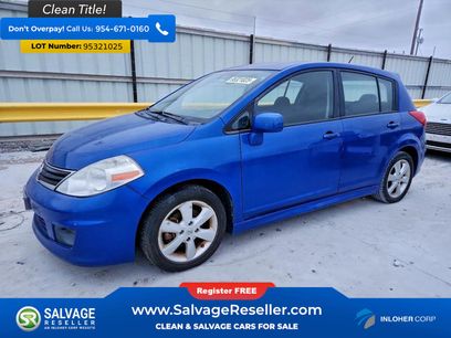 Used 2010 Nissan Versa Hatchback w/ Premium Pkg