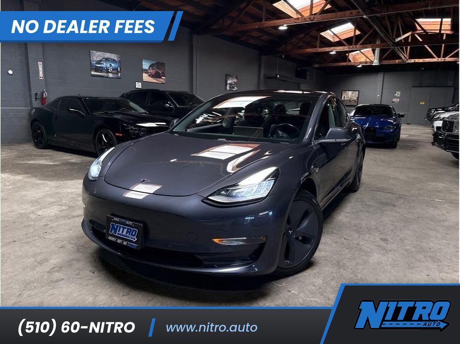 Used 2018 Tesla Model 3 Long Range RWD image 1