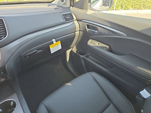 New 2026 Honda Ridgeline RTL image 14