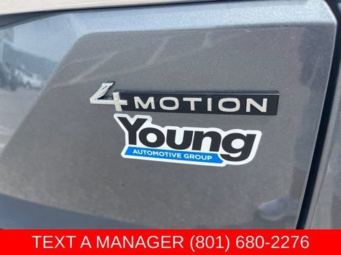 Used 2024 Volkswagen Atlas SE AWD/4WD image 11