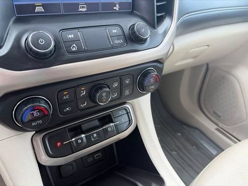 Used 2021 GMC Acadia Denali w/ Trailering Package AWD/4WD image 25