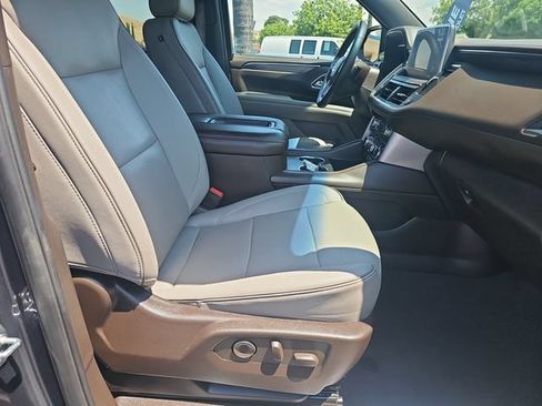 Certified 2024 GMC Yukon XL SLT AWD/4WD image 22