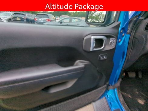 Used 2022 Jeep Wrangler Unlimited Sport AWD/4WD image 8