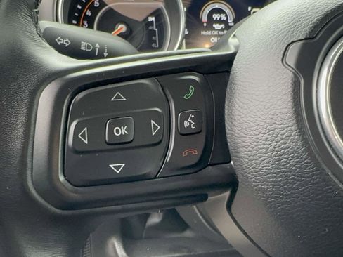 Used 2022 Jeep Wrangler Unlimited Sport image 14