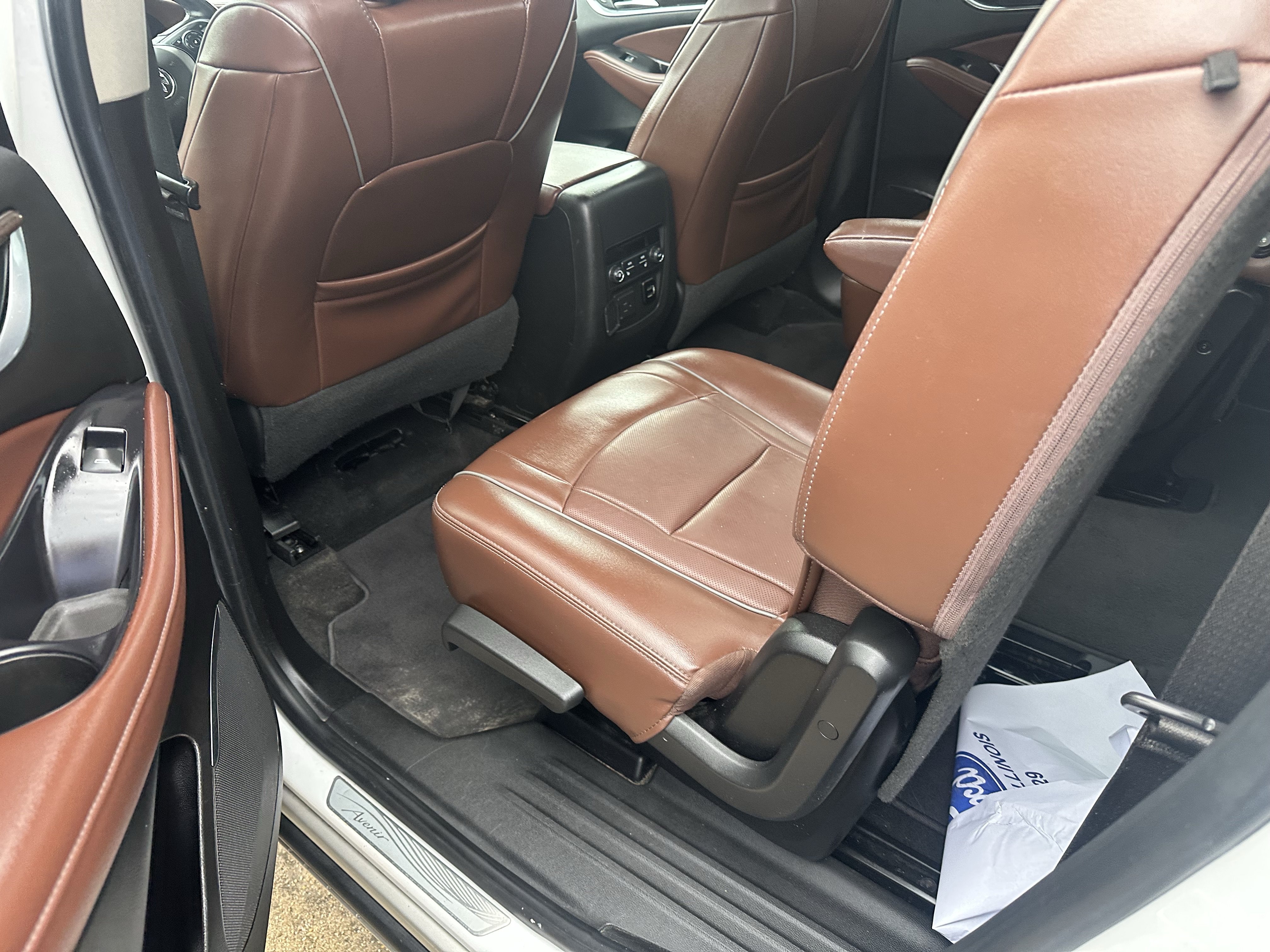 Used 2018 Buick Enclave Avenir w/ Avenir Technology Package AWD/4WD image 10