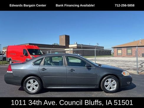 Used 2010 Chevrolet Impala LT image 1