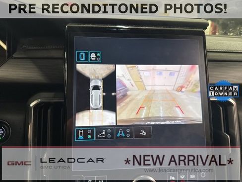 Used 2026 GMC Acadia Elevation w/ Black Edition image 15