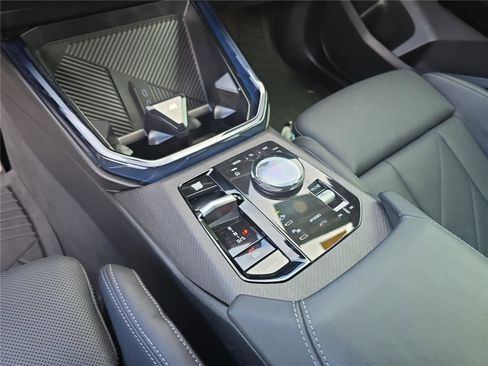 Certified 2025 BMW X3 M50 w/ Premium Package image 30
