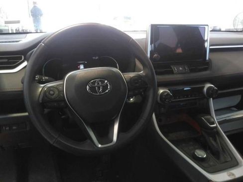 Used 2024 Toyota RAV4 Adventure AWD/4WD image 4