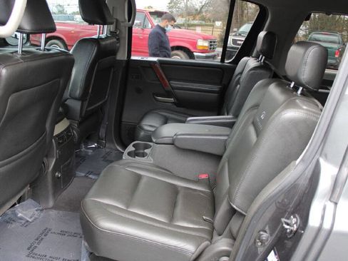 Used 2005 INFINITI QX56 4WD image 12