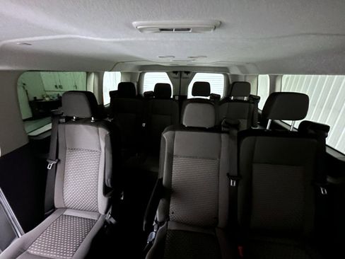 Used 2024 Ford Transit 350 XLT RWD image 19