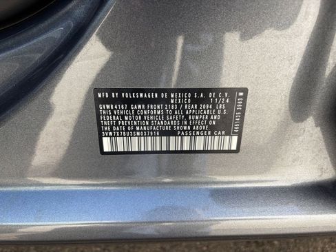 Used 2025 Volkswagen Jetta SE image 29