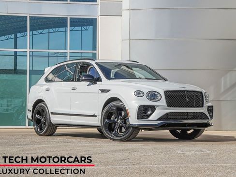 Used 2023 Bentley Bentayga AWD/4WD image 1