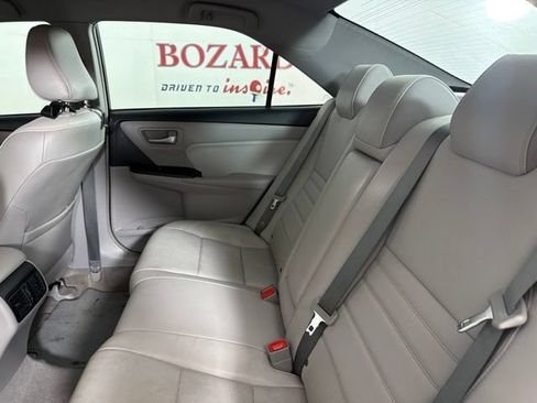 Used 2016 Toyota Camry XLE FWD image 25