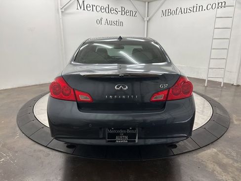 Used 2011 INFINITI G37 Journey w/ Premium Pkg image 6