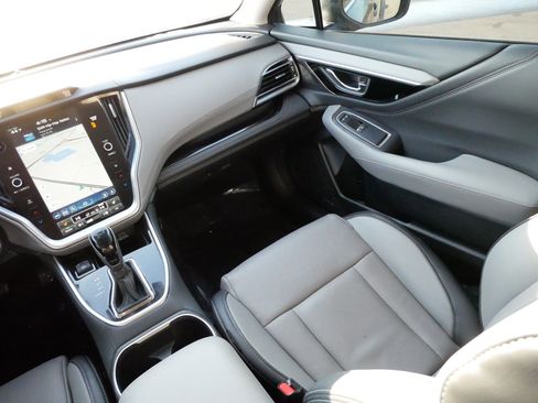 Used 2024 Subaru Outback Limited image 11