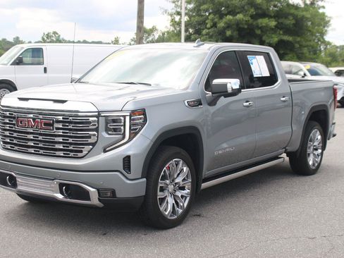 Used 2026 GMC Sierra 1500 Denali AWD/4WD image 3