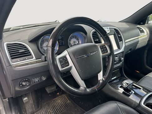 Used 2012 Chrysler 300 Limited w/ Luxury Group RWD image 11