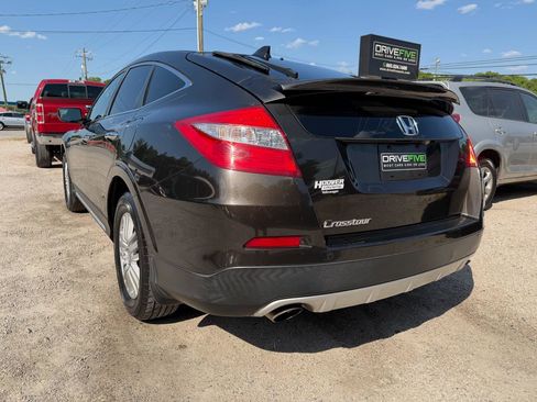 Used 2015 Honda Crosstour EX image 3