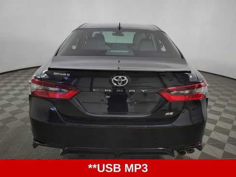 Used 2023 Toyota Camry SE FWD image 7