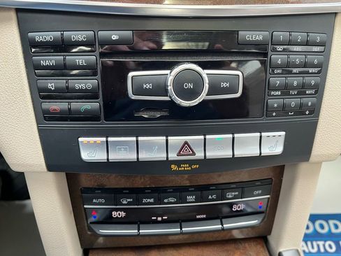 Used 2014 Mercedes-Benz E 350 4MATIC image 12