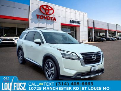 Used 2024 Nissan Pathfinder Platinum w/ Cargo Package