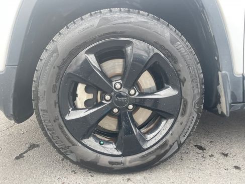 Used 2016 Jeep Cherokee High Altitude w/ Technology Group image 11