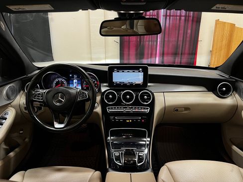 Used 2018 Mercedes-Benz C 300 4MATIC Sedan image 12