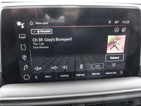 Used 2023 GMC Yukon AT4 w/ Technology Package image 34