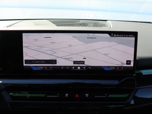 Used 2025 BMW 530i image 25