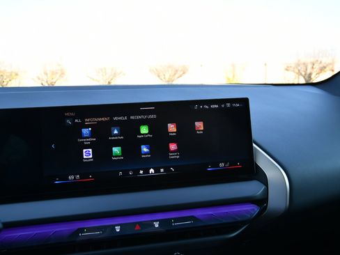 Used 2025 BMW X3 xDrive30i image 15