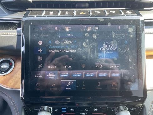 Used 2022 Jeep Grand Cherokee Summit image 16