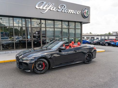 Used 2022 BMW M4 xDrive Competition w/ M Driver's Package AWD/4WD image 2