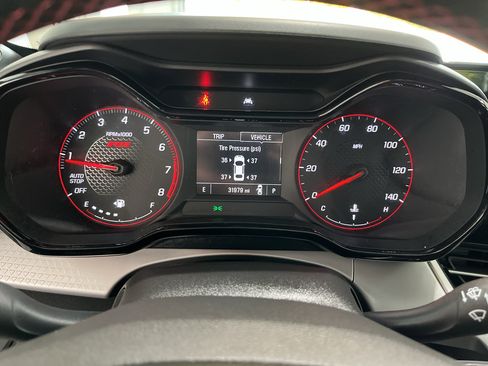 Used 2024 Chevrolet Trax RS w/ Sunroof Package image 15