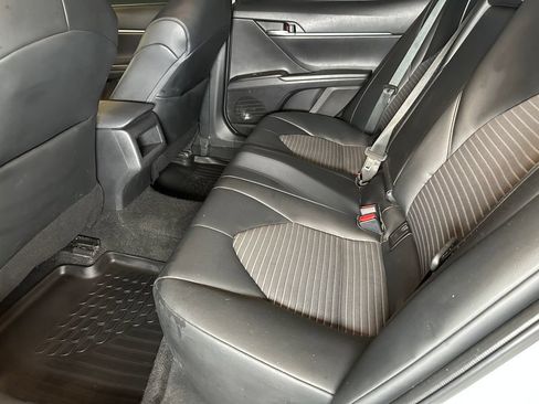 Used 2022 Toyota Camry SE FWD image 21