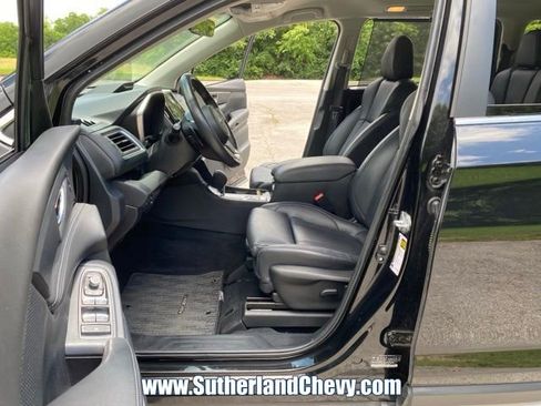 Used 2023 Subaru Ascent Limited AWD/4WD image 16