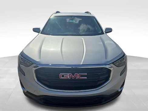 Used 2019 GMC Terrain SLE w/ Driver Convenience Package image 8