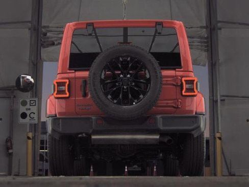Used 2025 Jeep Wrangler Sahara w/ Safety Group image 6