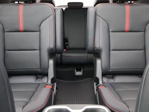 New 2026 Chevrolet Traverse RS image 43