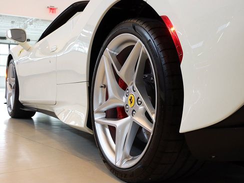 Certified 2022 Ferrari F8 Tributo image 46