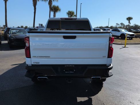 Used 2021 Chevrolet Silverado 1500 LT Trail Boss image 5