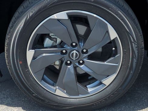 Certified 2025 Nissan Rogue SV w/ SV Premium Package FWD image 27