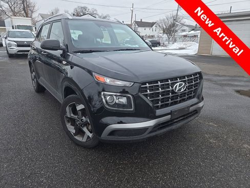 Used 2023 Hyundai Venue SEL image 1